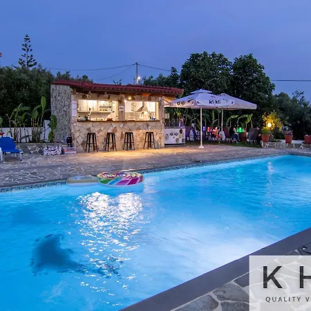 Jovanna In The Nature With Pool! Hotel apartamentowy Mousata