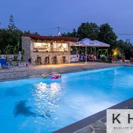 Jovanna Studios In The Nature With Pool! Апарт-отель Мусата