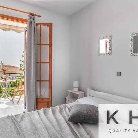 Hotel apartamentowy Jovanna In The Nature With Pool! 3*