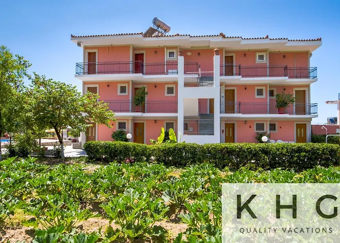 Jovanna In The Nature With Pool! Aparthotel 3*