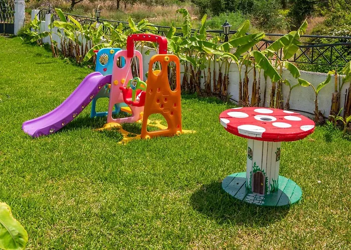 Jovanna In The Nature With Pool! Aparthotel 3*