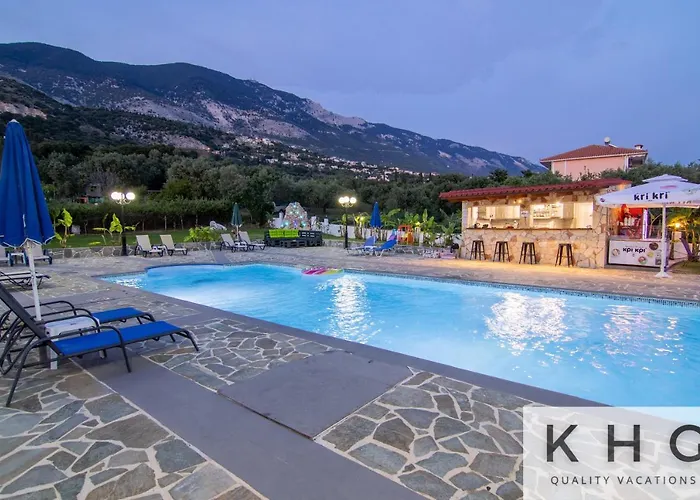 Jovanna In The Nature With Pool! Aparthotel Mousata