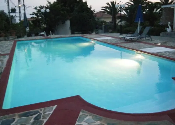 Jovanna In The Nature With Pool! 3*