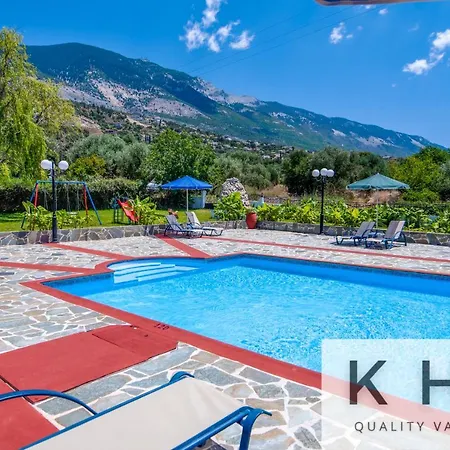 Jovanna Studios In The Nature With Pool! Aparthotel