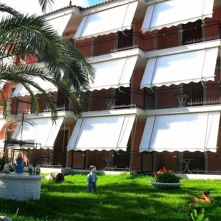 Jovanna Studios In The Nature With Pool! Aparthotel 3*